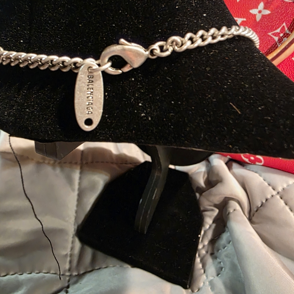 Balenciaga Silver Logo Necklace - Picture 6 of 6